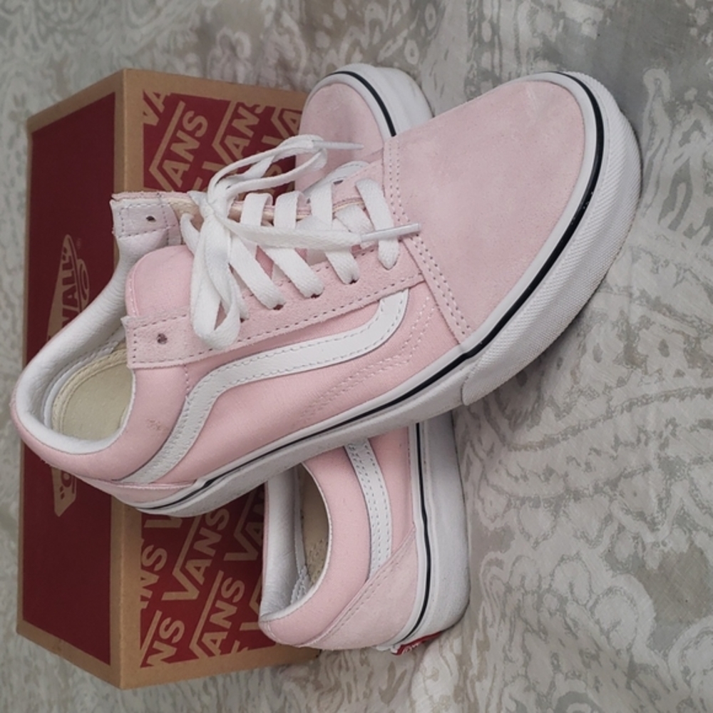 Vans Old Skool women's 6.5, men's 5